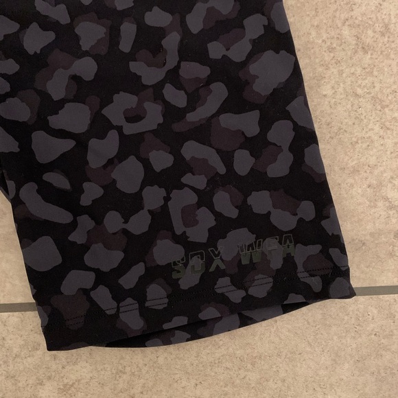 Sarah’s day x white fox boutique biker shorts - Picture 3 of 8